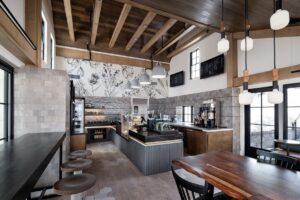 restaurant and kitchen space in homestead resort Utah